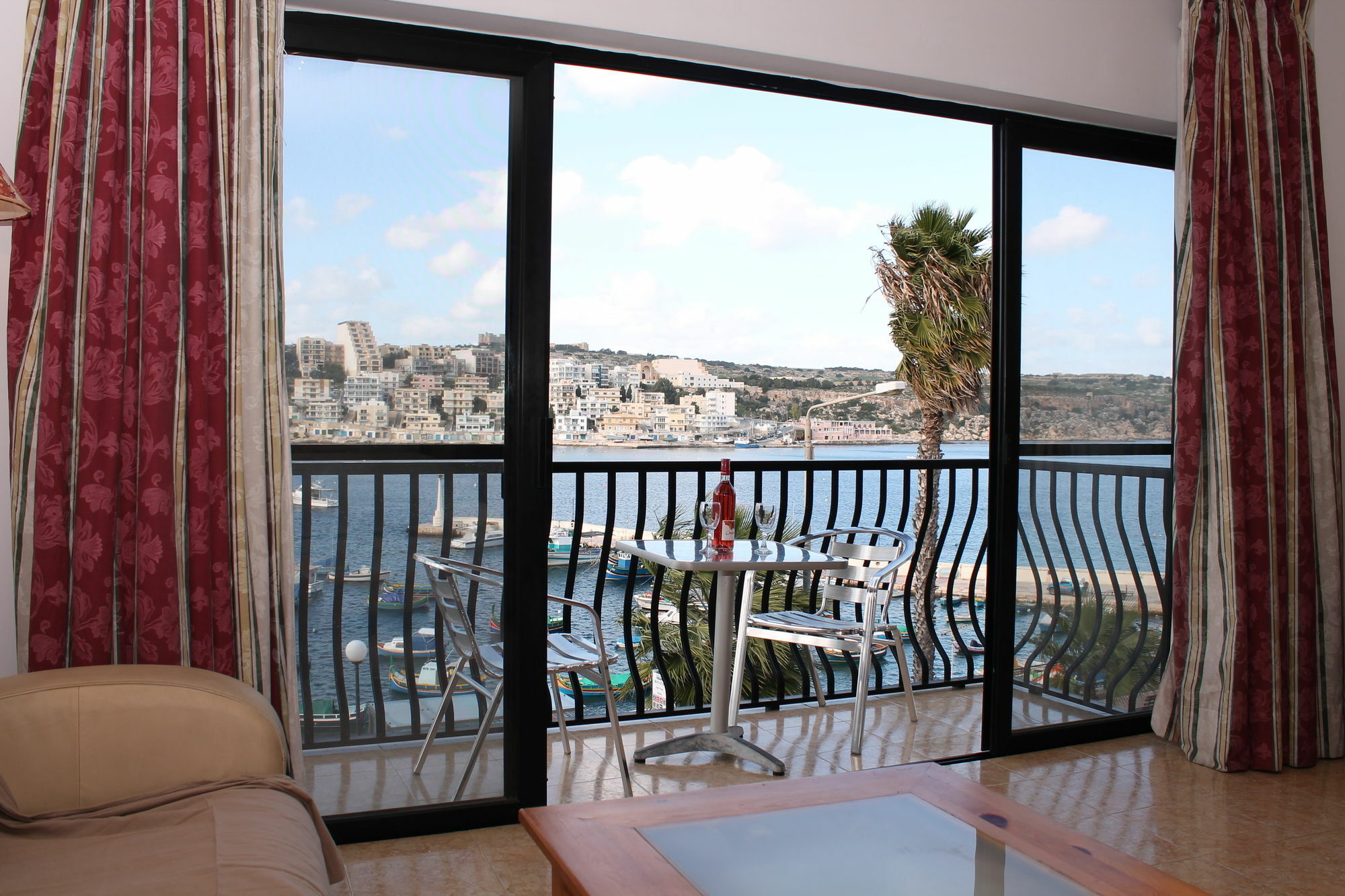 Harbour Lights Seafront 2 Bedroom Apartments With Panoramic Sea Views - By Getawaysmalta St. Paul's Bay Exteriör bild